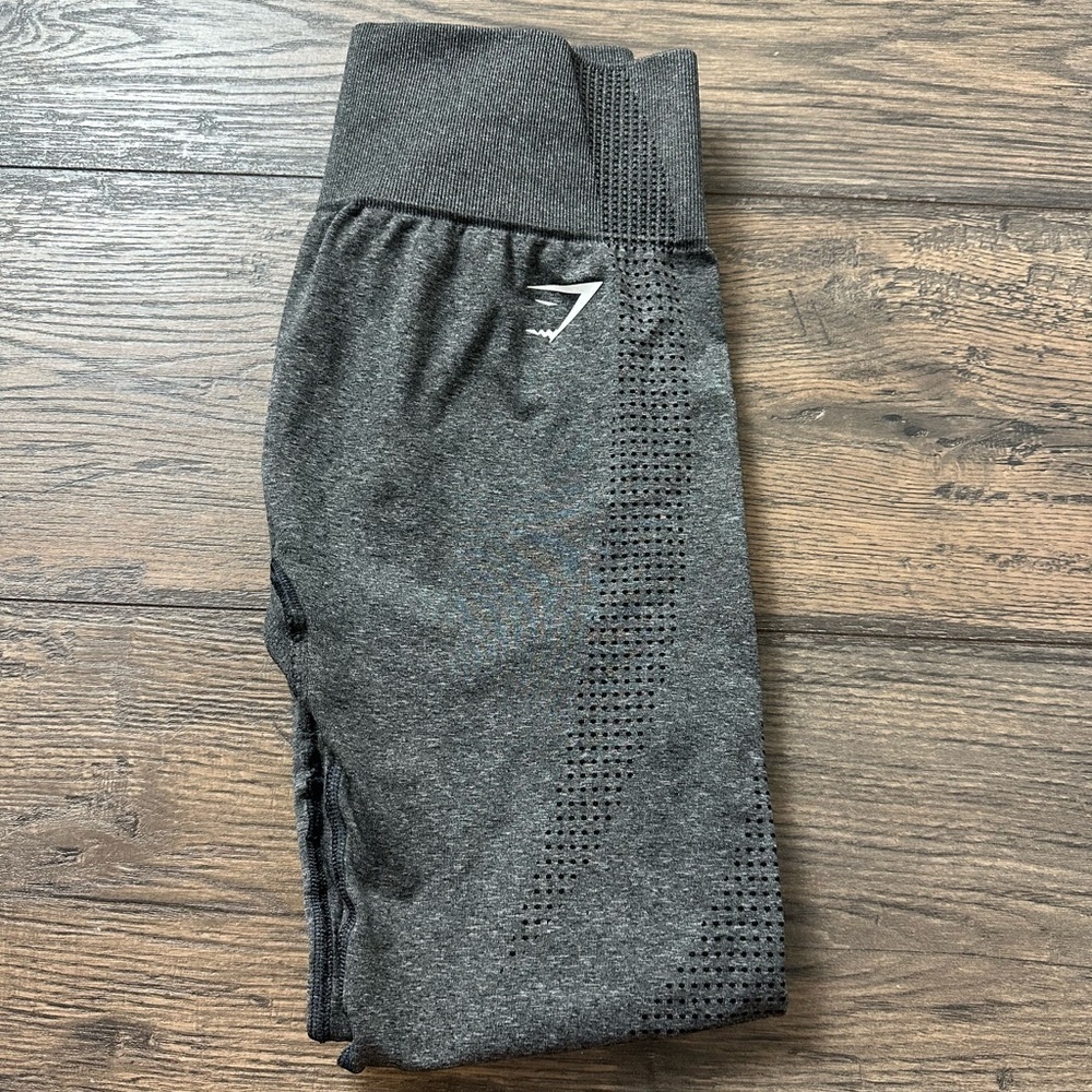 Gymshark Gray High-Waisted Leggings - Picture 3 of 3